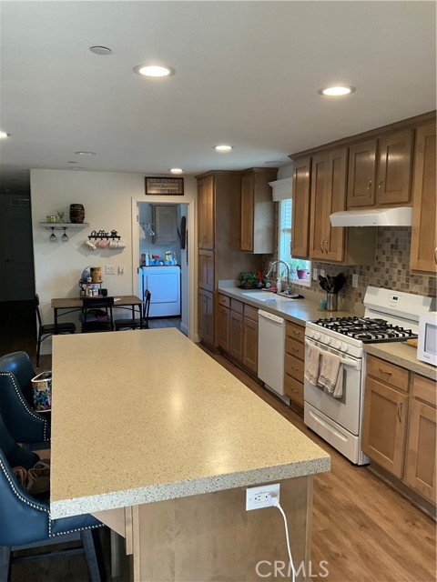 8435 HOLLIS Street, Los Molinos CA: https://media.crmls.org/medias/e8123297-7058-444d-8e84-c802c750577a.jpg