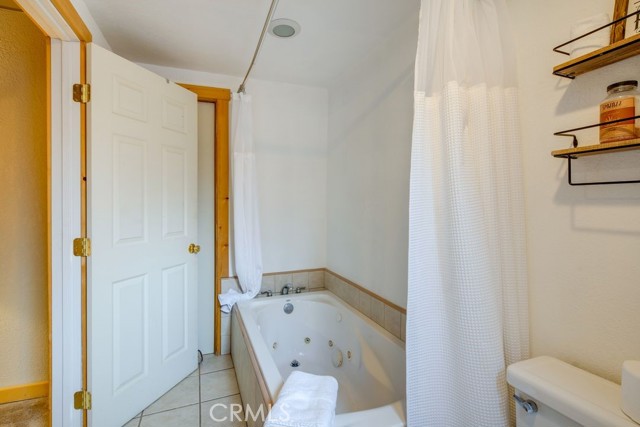676 Butte Avenue, Big Bear City CA: https://media.crmls.org/medias/e812805e-fbb8-4cec-a32f-82a12c44409f.jpg