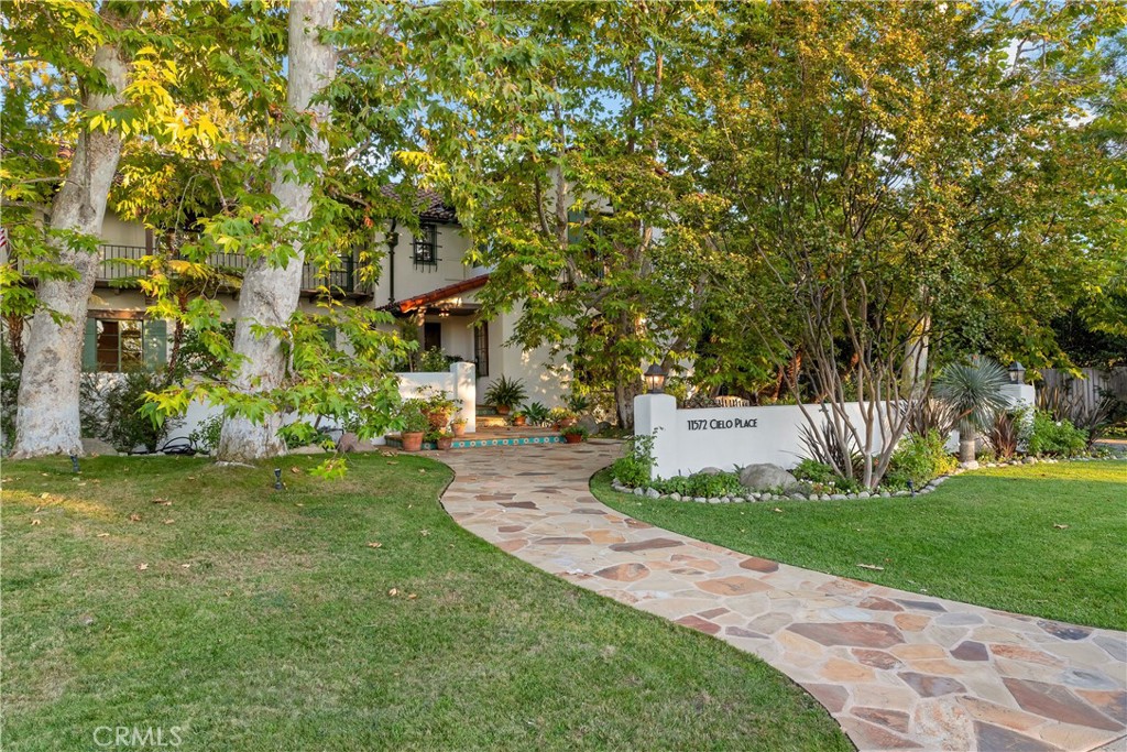 11572 Cielo Place