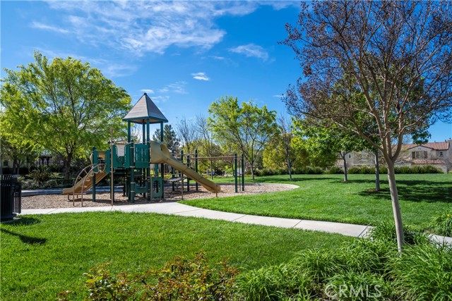 Detail Gallery Image 32 of 33 For 24332 Lorenzo, Valencia,  CA 91355 - 3 Beds | 3 Baths