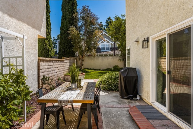 9 New Mdws, Irvine CA: https://media.crmls.org/medias/e815c295-e0b0-441c-a4e2-7463c45248a4.jpg