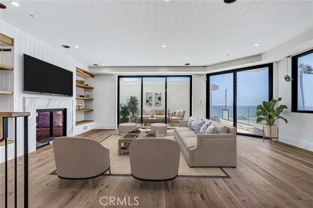 1400 Esplanade, Redondo Beach, California 90277, 4 Bedrooms Bedrooms, 0 ,4 BathroomsBathrooms,Residential,For Sale,Esplanade,0,SB26127556