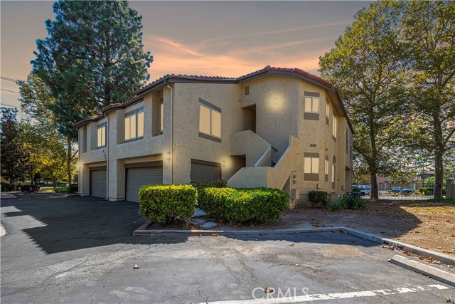 3168 Darby Street, Simi Valley CA: https://media.crmls.org/medias/e81654a1-2132-4e86-9c65-c53b7dd7f77c.jpg