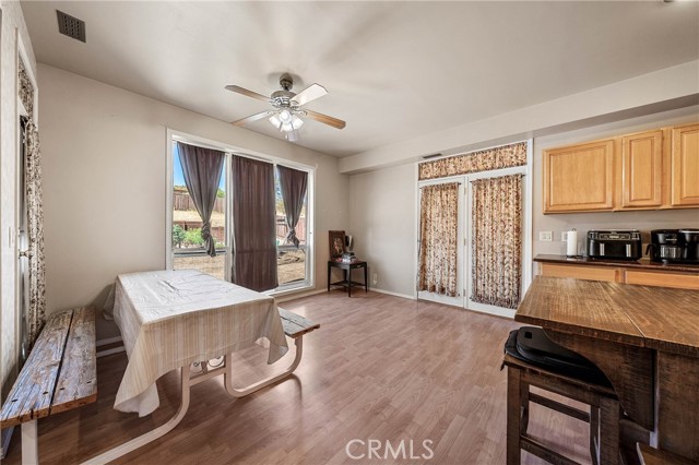 Detail Gallery Image 18 of 56 For 2920 Meadow Creek Rd, Clearlake Oaks,  CA 95423 - 3 Beds | 2/1 Baths