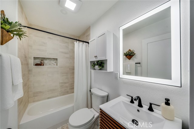 Detail Gallery Image 18 of 25 For 1608 Elm, Costa Mesa,  CA 92626 - 4 Beds | 2 Baths