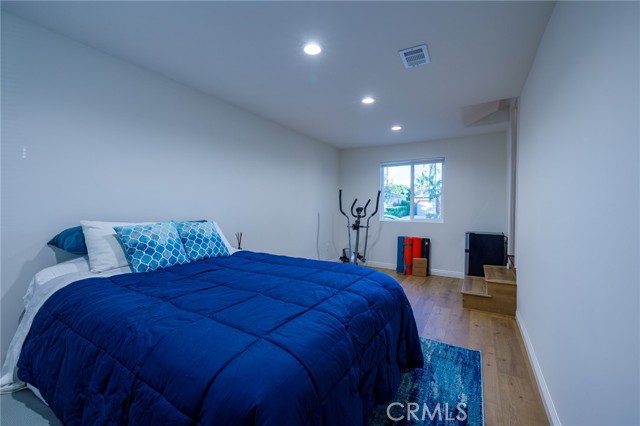 Detail Gallery Image 21 of 27 For 17726 Martha St, Encino,  CA 91316 - 3 Beds | 2 Baths