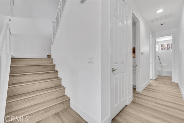 6556 Wells Springs Street, Eastvale CA: https://media.crmls.org/medias/e8172e4d-9a9e-4141-bbfe-0db9c0b73a58.jpg