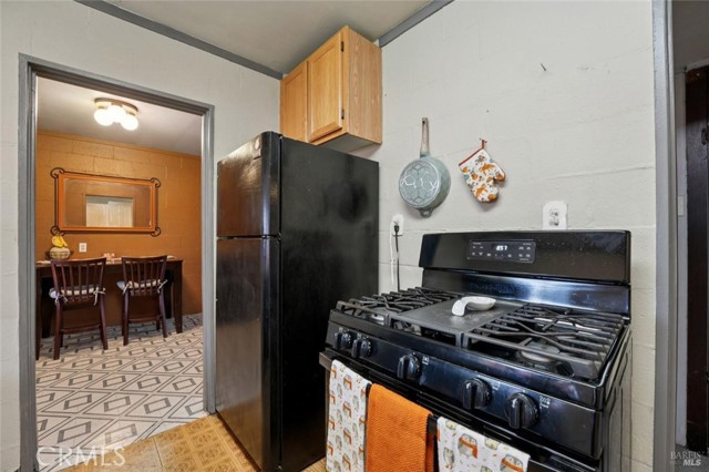 68 Glenwood Drive, Napa CA: https://media.crmls.org/medias/e81739d6-2e40-483c-812f-8c305d51c1ad.jpg