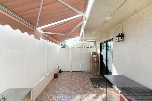 10894 Olinda Street, Sun Valley CA: https://media.crmls.org/medias/e81758da-5242-44ed-b07c-ab712446029d.jpg