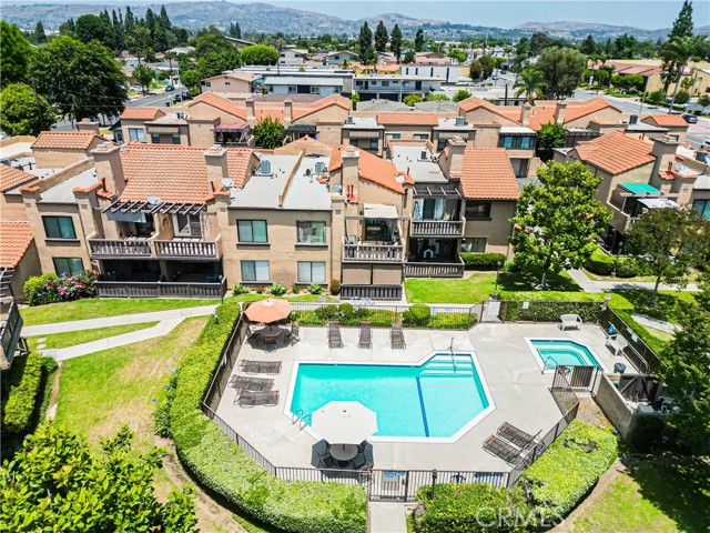 3069 Brea Boulevard, Fullerton CA: https://media.crmls.org/medias/e8176afa-105d-46fd-b30e-ca856ab2e56a.jpg