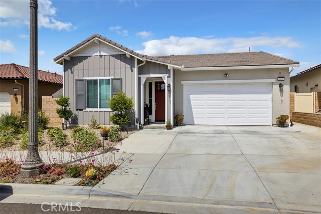 464 Autumn Path Lane photo 1