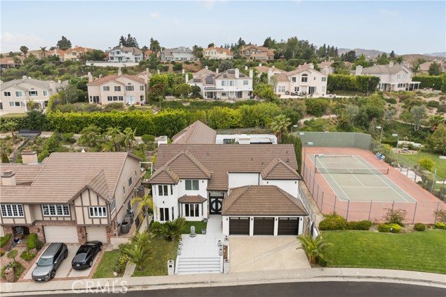 5965 Nora Lynn Drive, Woodland Hills CA: https://media.crmls.org/medias/e817a7d7-3613-408d-8dc1-2d0c2430c3ae.jpg