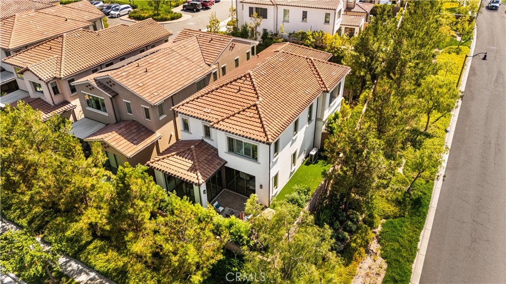 MLS #OC25185662 img 54