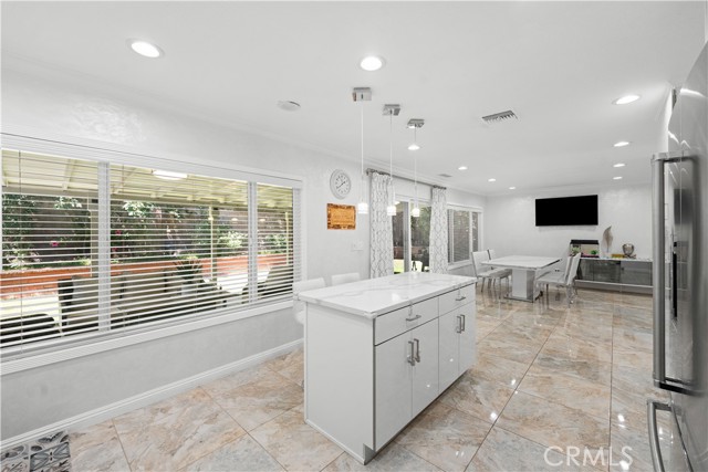 25515 Novela Way, Valencia CA: https://media.crmls.org/medias/e818009d-b0da-4a30-b76c-34a742de851f.jpg