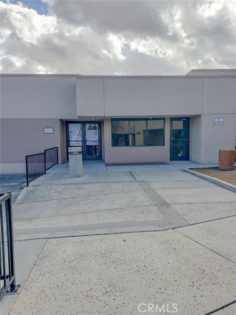 18523 Corwin Road, Apple Valley, California 92307, ,Commercial Lease,For Rent,18523 Corwin Road,CRHD25036061
