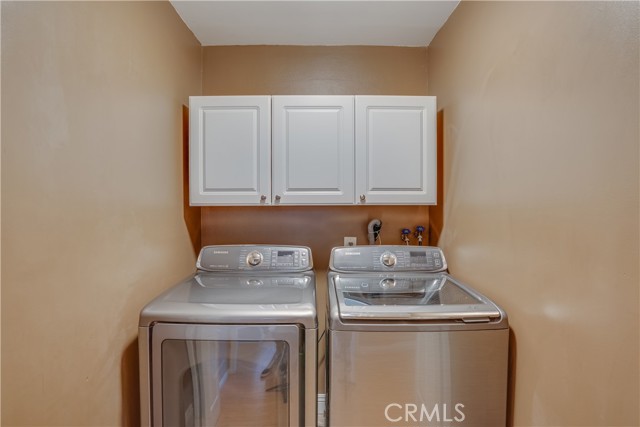 2304 W Flower Avenue, Fullerton CA: https://media.crmls.org/medias/e818a539-ed62-43ac-a93a-58e123635bd5.jpg