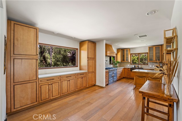 Detail Gallery Image 6 of 33 For 24537 Dry Canyon Cold Creek Rd, Calabasas,  CA 91302 - 4 Beds | 3 Baths