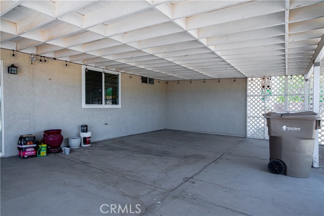 Detail Gallery Image 13 of 25 For 9450 Mango Ave, Hesperia,  CA 92345 - 5 Beds | 3 Baths