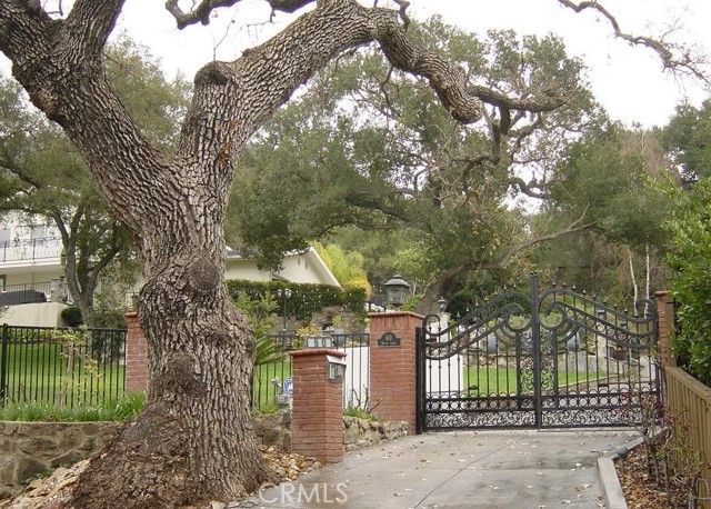 Detail Gallery Image 40 of 75 For 60 Upper Lake Rd, Thousand Oaks,  CA 91361 - 4 Beds | 4 Baths