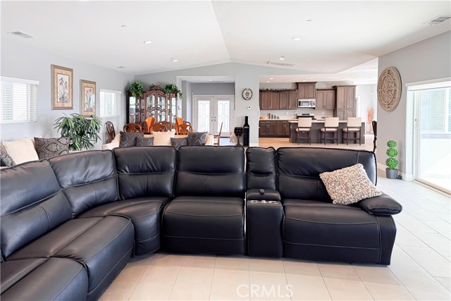 Image 18 of 50 For 449 Skylark  