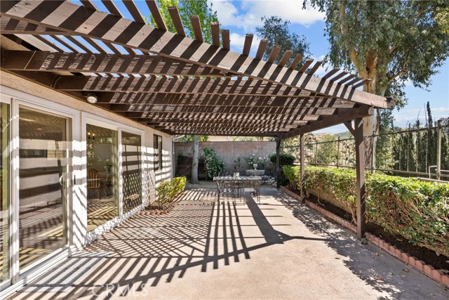 Detail Gallery Image 44 of 60 For 18826 Cabral, Canyon Country,  CA 91351 - 5 Beds | 3 Baths