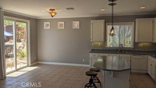 Detail Gallery Image 6 of 22 For 32094 Poppy Way, Lake Elsinore,  CA 92532 - 3 Beds | 2 Baths