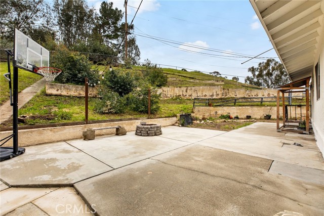 Detail Gallery Image 33 of 51 For 16550 Arnold Ave, Lake Elsinore,  CA 92530 - 4 Beds | 2 Baths