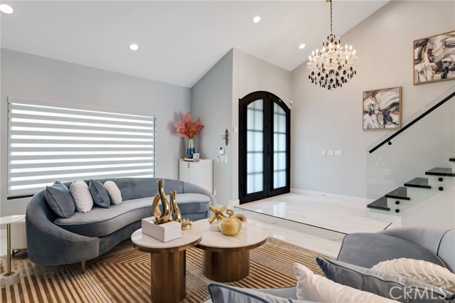 Detail Gallery Image 9 of 74 For 4030 - 4032 W 178th St, Torrance,  CA 90504 - 6 Beds | 3 Baths