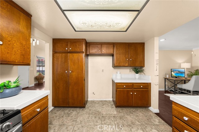 Detail Gallery Image 11 of 37 For 2623 Winston Pl, Fullerton,  CA 92833 - 3 Beds | 2/1 Baths