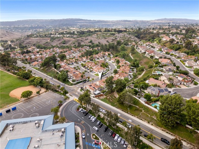 Detail Gallery Image 28 of 33 For 32 Saltaire, Laguna Niguel,  CA 92677 - 3 Beds | 3 Baths