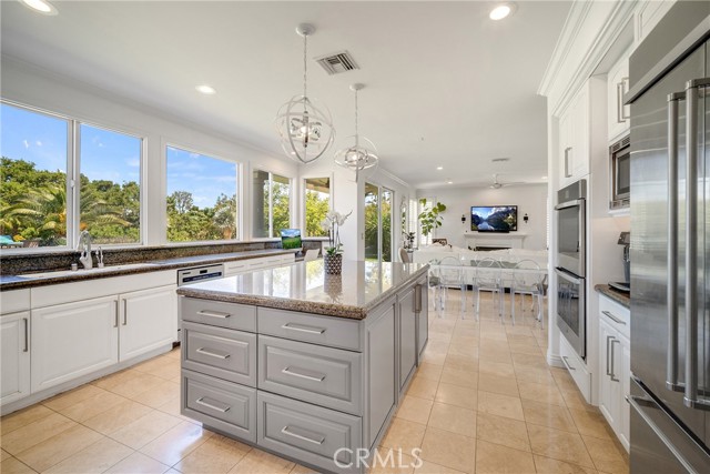Detail Gallery Image 26 of 34 For 4245 Balcony Dr, Calabasas,  CA 91302 - 5 Beds | 4/1 Baths