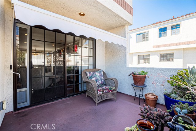 Detail Gallery Image 14 of 66 For 2971 Plaza Del Amo #201,  Torrance,  CA 90503 - 2 Beds | 2/1 Baths