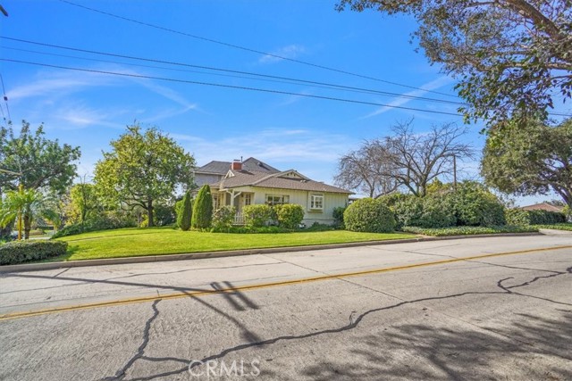 Detail Gallery Image 2 of 25 For 1083 E Fairmount, Burbank,  CA 91501 - 3 Beds | 1/1 Baths