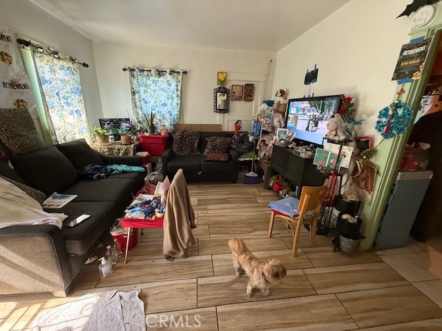 Detail Gallery Image 17 of 23 For 127 E 81st, Los Angeles,  CA 90003 - – Beds | – Baths