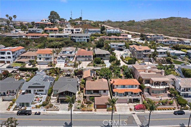318 Avenida Santa Margarita, San Clemente CA: https://media.crmls.org/medias/e81cd99a-7e01-4eef-bcf4-6f5878f7d047.jpg