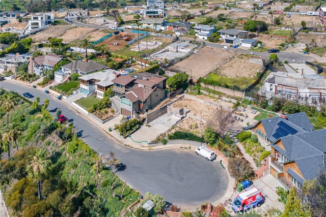 Detail Gallery Image 4 of 23 For 16625 Marquez Ter, Pacific Palisades,  CA 90272 - – Beds | – Baths