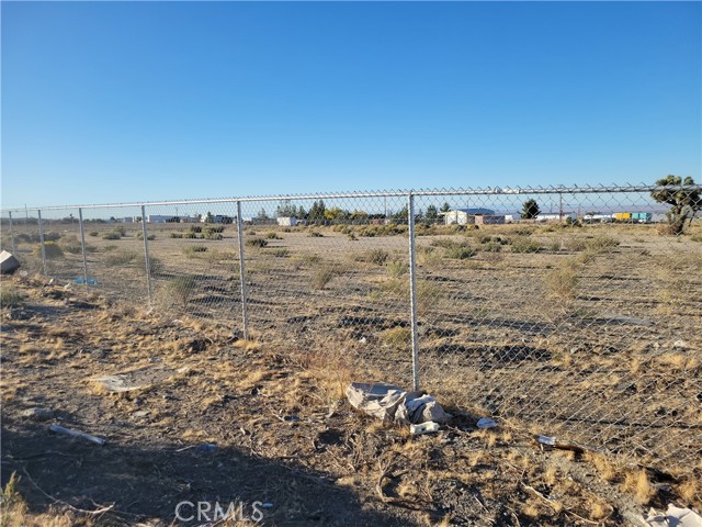 Detail Gallery Image 3 of 6 For 2652 Phelan, Phelan,  CA 92372 - – Beds | – Baths