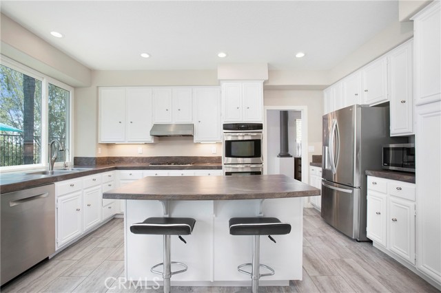 32052 WEEPING WILLOW Street, Rancho Santa Margarita CA: https://media.crmls.org/medias/e81e9d64-3a00-4121-a7b0-88b7c88e4712.jpg