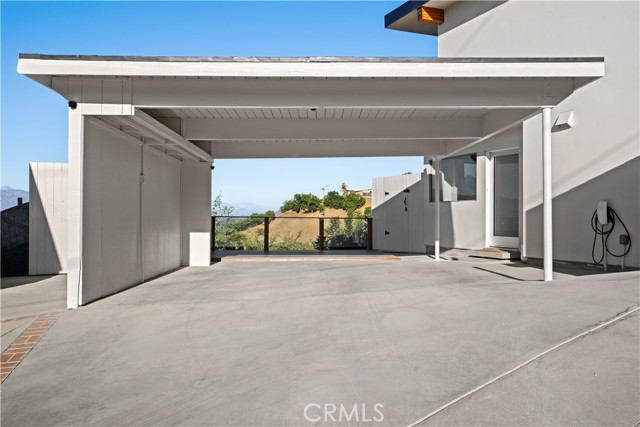 3631 Sunswept Drive, Studio City CA: https://media.crmls.org/medias/e81e9f03-f064-482d-ad09-87aab7f3bb20.jpg