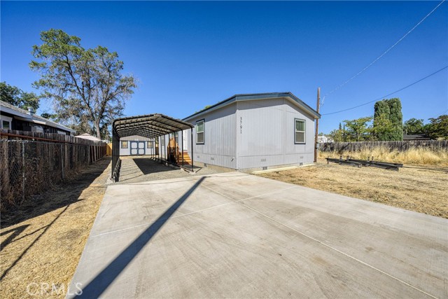 3791 Robinson Avenue, Clearlake CA: https://media.crmls.org/medias/e81f24d6-d8e4-49b9-8041-36429d86c548.jpg