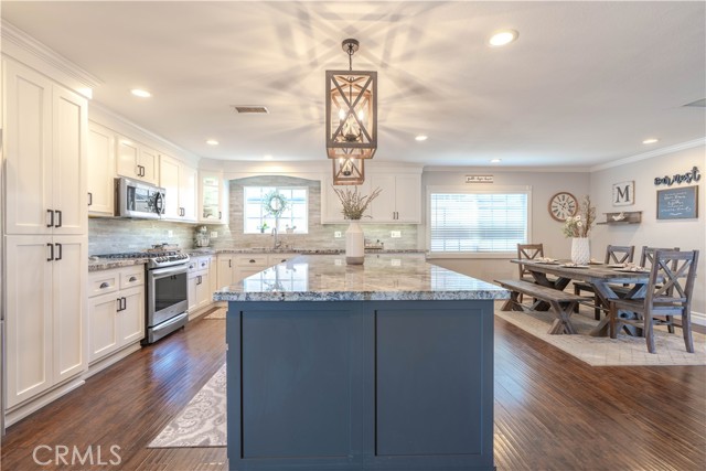 Image 7 of 43 For 4611 Myra  