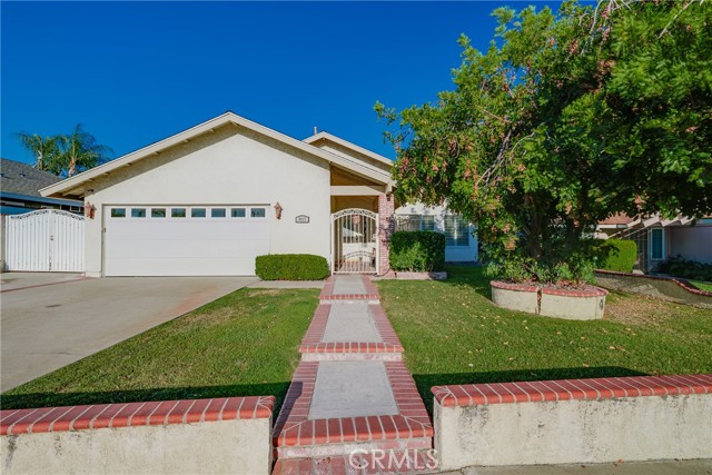 Detail Gallery Image 1 of 1 For 8413 Comet St, Rancho Cucamonga,  CA 91730 - 4 Beds | 2 Baths