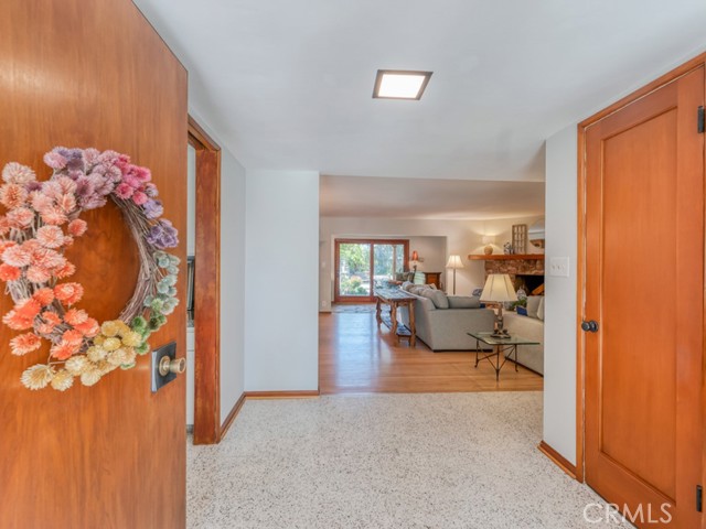 10335 Sylvia Avenue, Porter Ranch CA: https://media.crmls.org/medias/e820a8cd-c437-4a6d-89a9-074d12f20e29.jpg