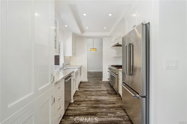 2169 Coalfax Court, Thousand Oaks CA: https://media.crmls.org/medias/e8216d2d-405c-4a01-82b5-d771c899a7f5.jpg