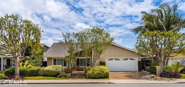 20432 Harbor Isle Ln, Huntington Beach, CA 92646