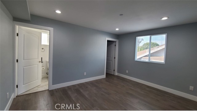 Detail Gallery Image 5 of 7 For 929 S Lorena, Los Angeles,  CA 90023 - 3 Beds | 2/1 Baths