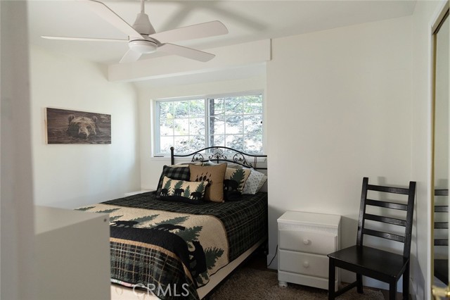 Detail Gallery Image 16 of 30 For 395 Primrose Cir, Lake Arrowhead,  CA 92352 - 4 Beds | 2/1 Baths