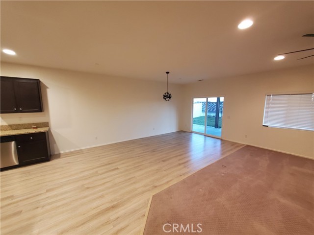 Detail Gallery Image 4 of 29 For 35349 Mickelson, Beaumont,  CA 92223 - 4 Beds | 2 Baths