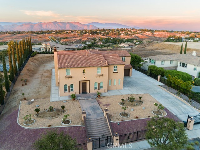 445 Green Orchard Place, Riverside, California 92506, 6 Bedrooms Bedrooms, ,6 BathroomsBathrooms,Single Family Residence,For Sale,Green Orchard,IG24124955