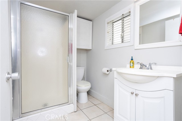 1012 Temple Ave, Long Beach CA: https://media.crmls.org/medias/e824f721-a0bc-44ca-a812-9e1ae48f387c.jpg
